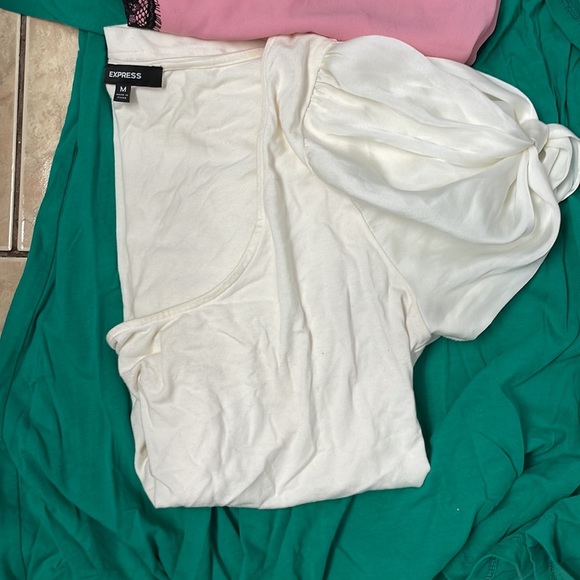 Express medium bundle lot - Picture 2 of 3